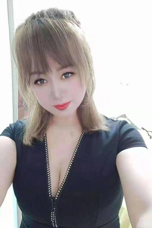 300一次的大波妹子
